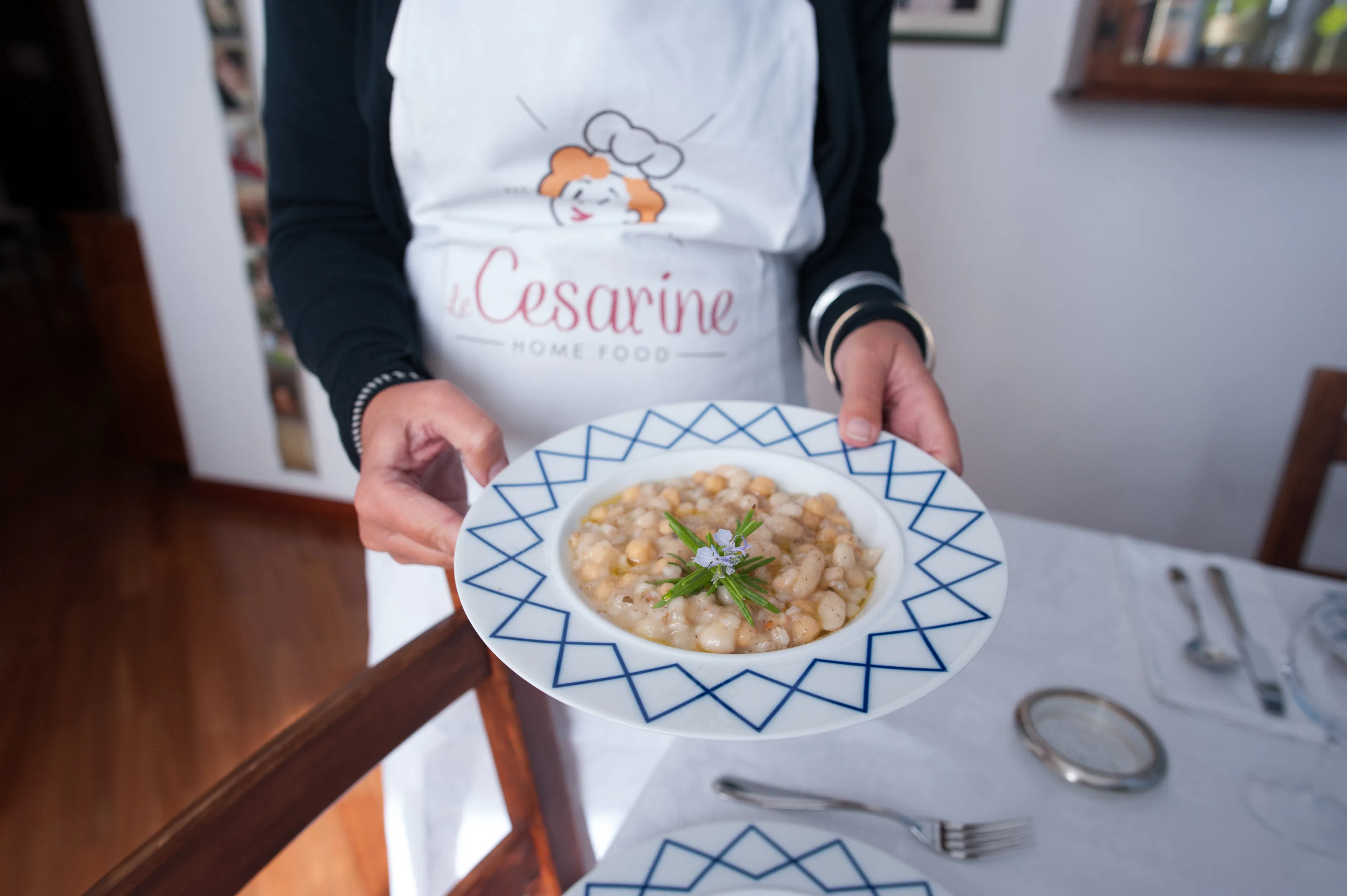 Mesciua – genuesische Suppe (typisch aus La Spezia) aus Hülsenfrüchten und Getreide