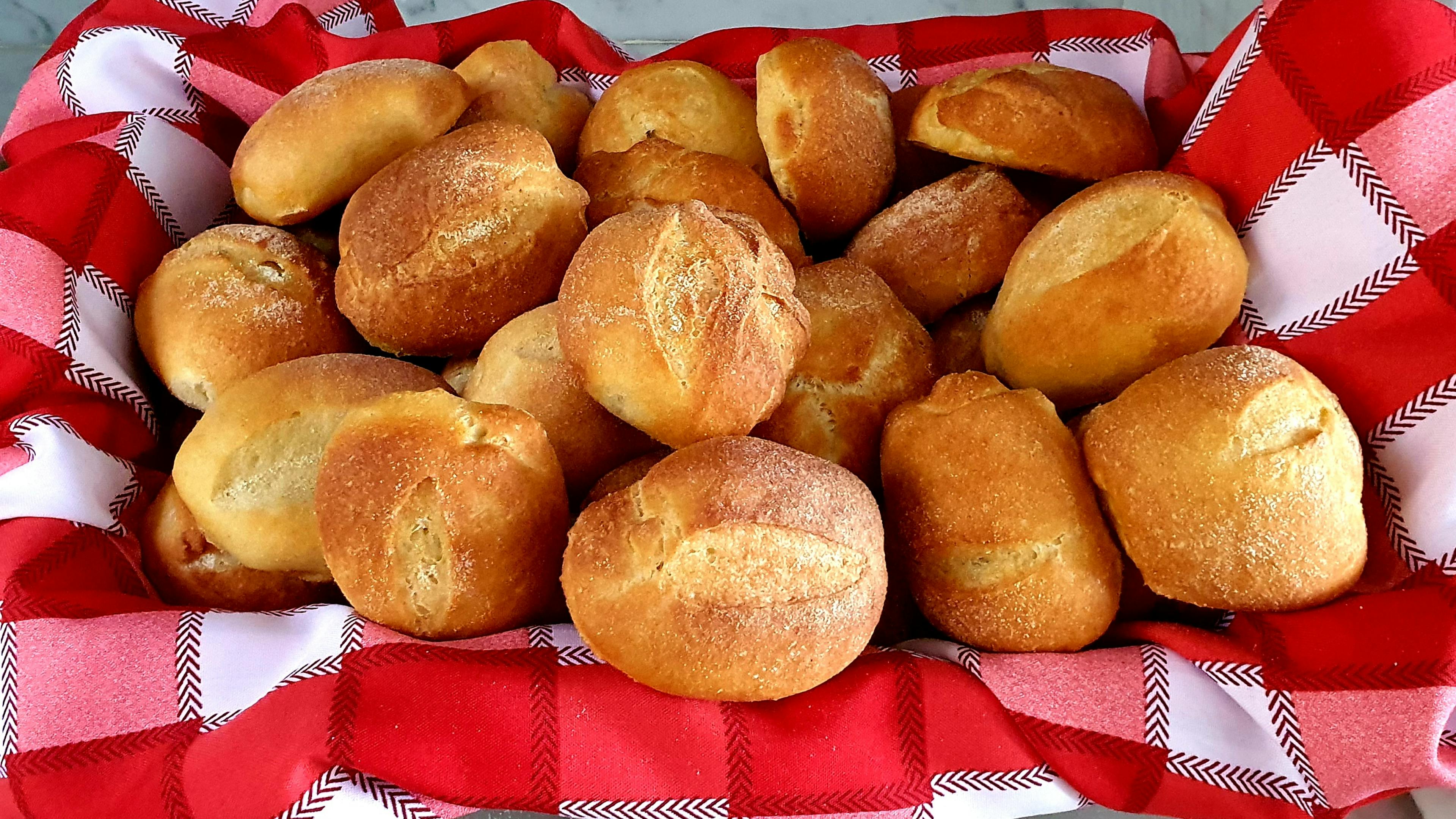 Semolina rolls, bread and leavened goods, Cesarina Pina