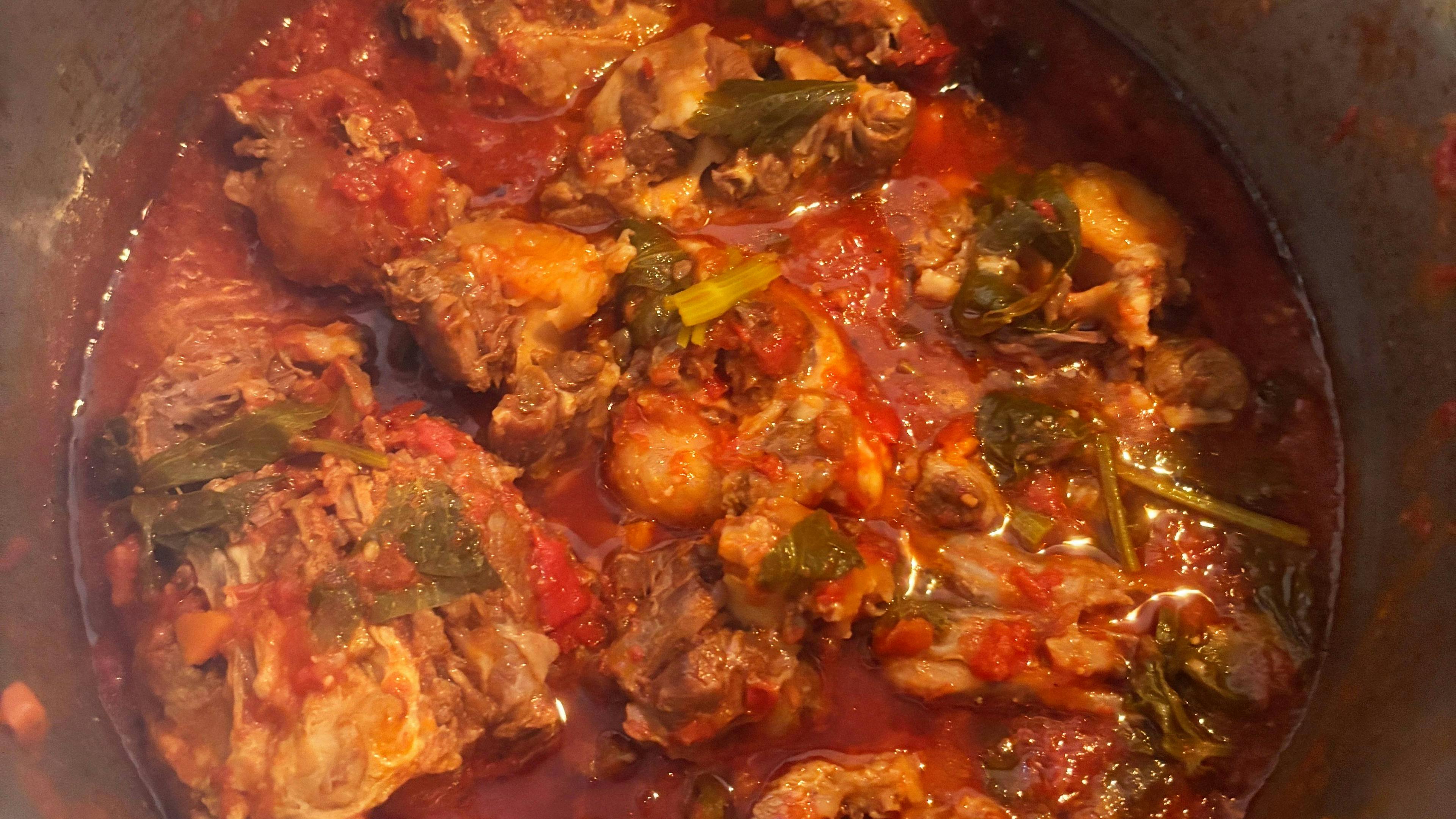 Coda alla vaccinara, plat principal de la tradition romaine, recette du Cesarino Marco