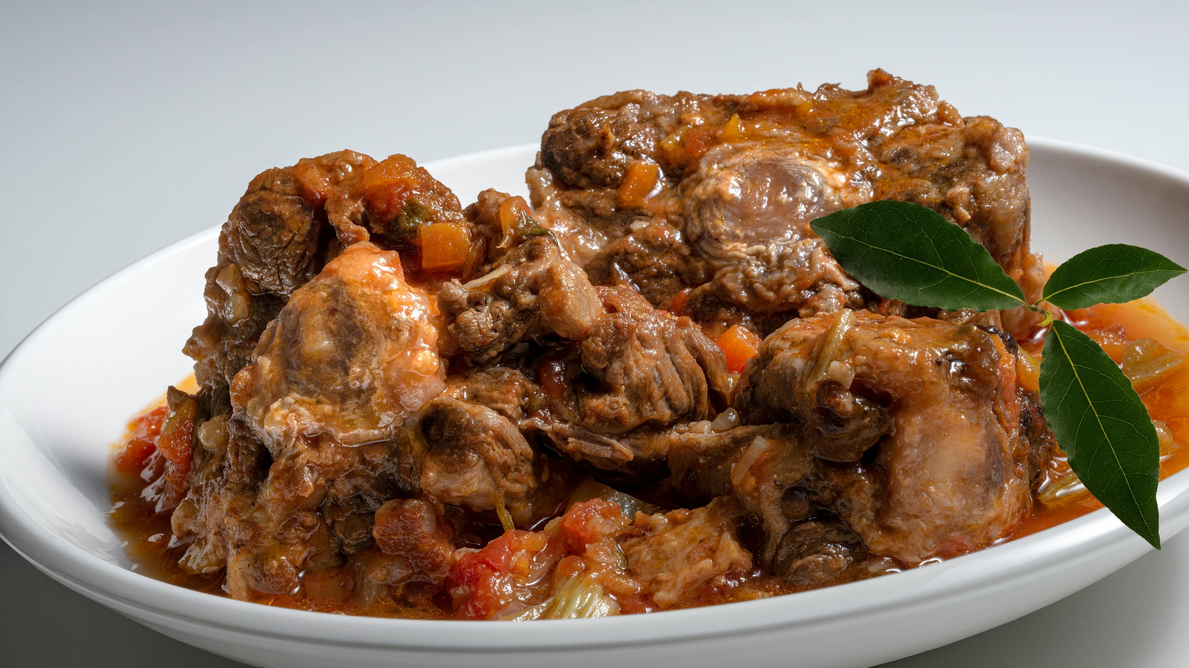 Coda alla vaccinara, a traditional Roman main course