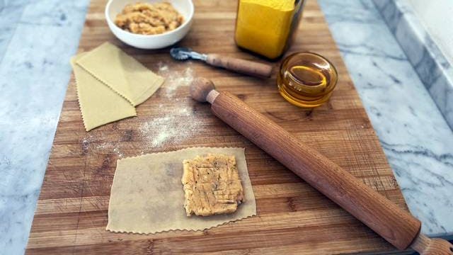 Tortelli alla lastra, an ancient Tuscan–Romagnolo Apennine recipe filled with potatoes and sausage. Easy, crispy, and irresistible