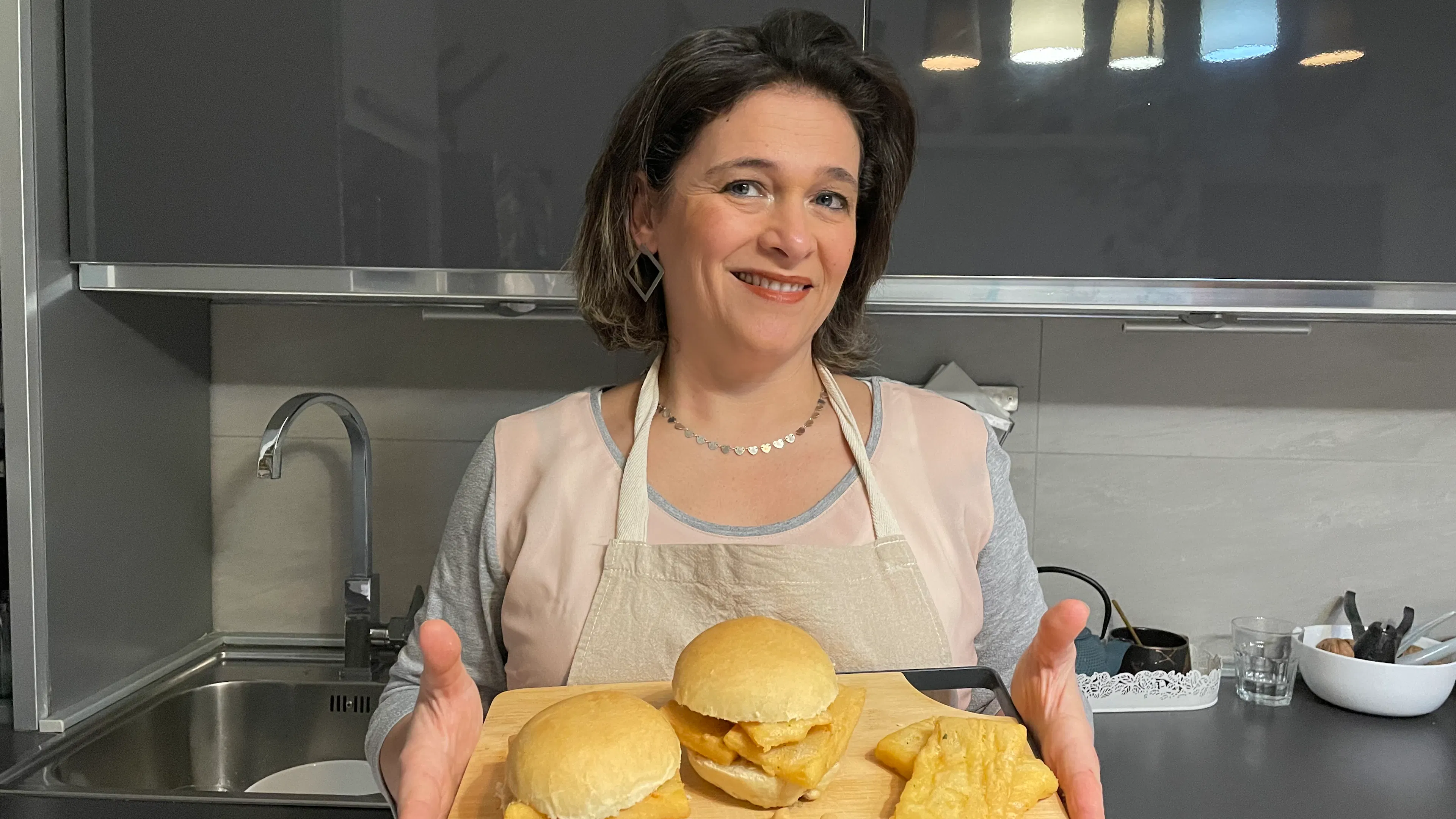 Cesarina Lina con le panelle di ceci