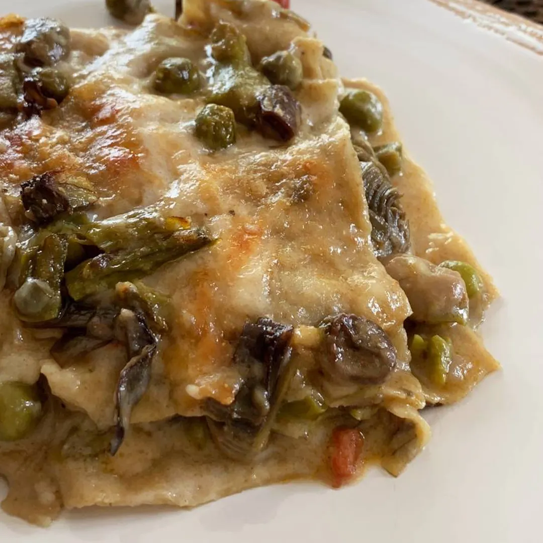 Lasagne primavera: lasagne con carciofi, piselli, asparagi e fave