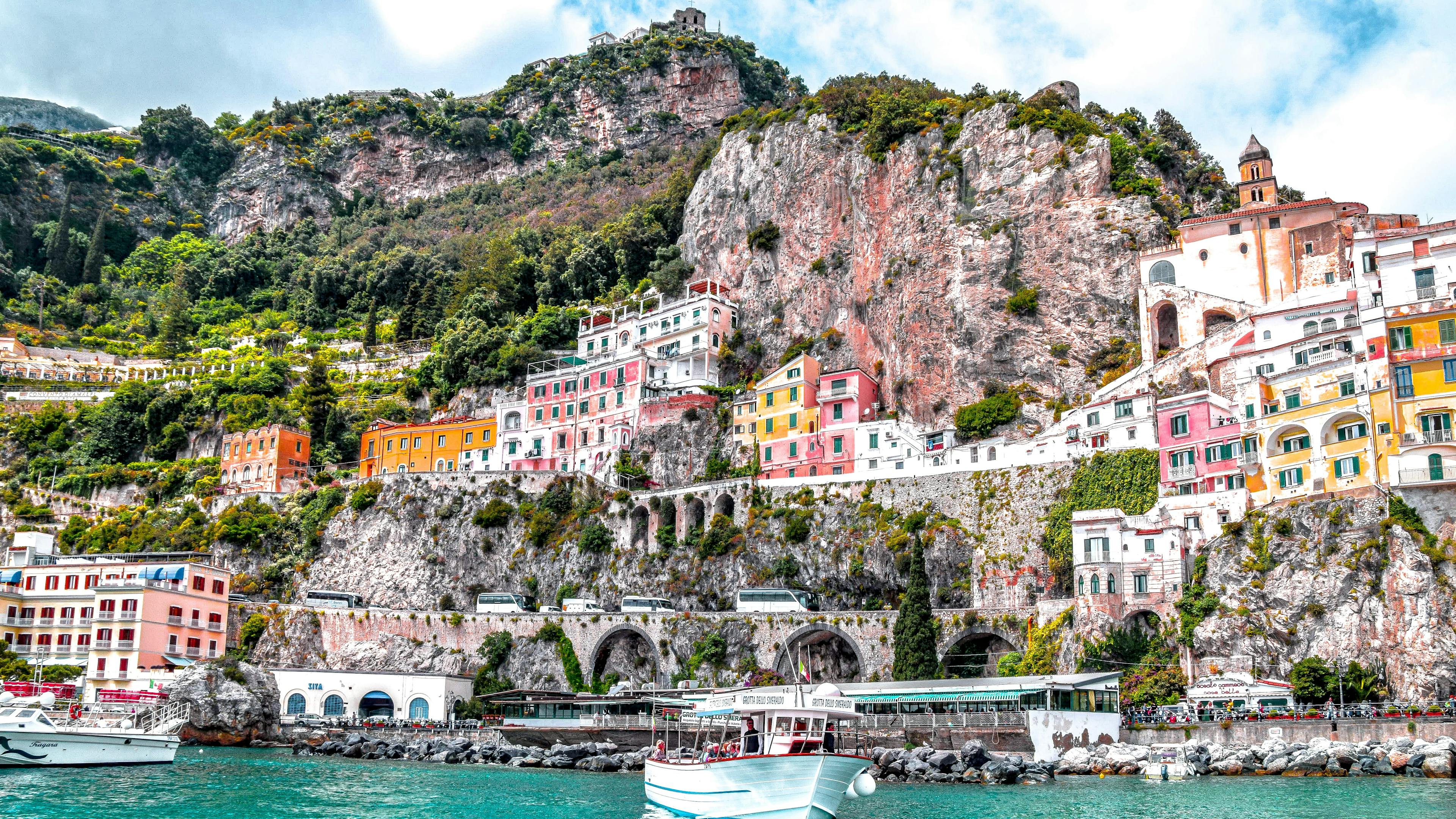 Vista della costa di Amalfi