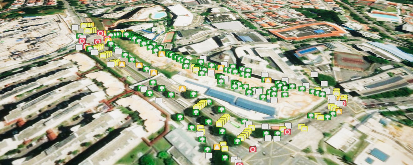 Landmarks in an area in Singapore, parsed from GeoJSON and visualized in Cesium for Unreal. Sourced from iTwin Reality Feature Service (support in progress).