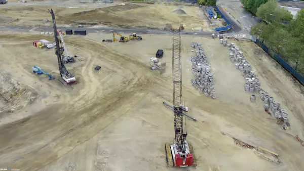 3D Gaussian splat of a crane.