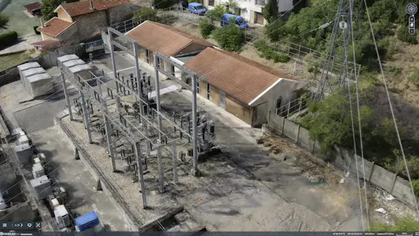 3D Gaussian splats enable high-fidelity accurate visualizations of thin-and-long assets like cranes, building materials, power stations, and cell towers.