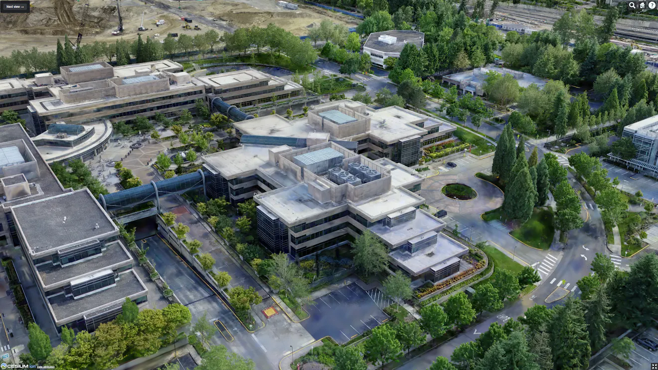 3D Gaussian splats preserve the fine details in thin and elongated geometry such as cranes, streetlights, and vegetation while maintaining visual fidelity of larger structures such as buildings.