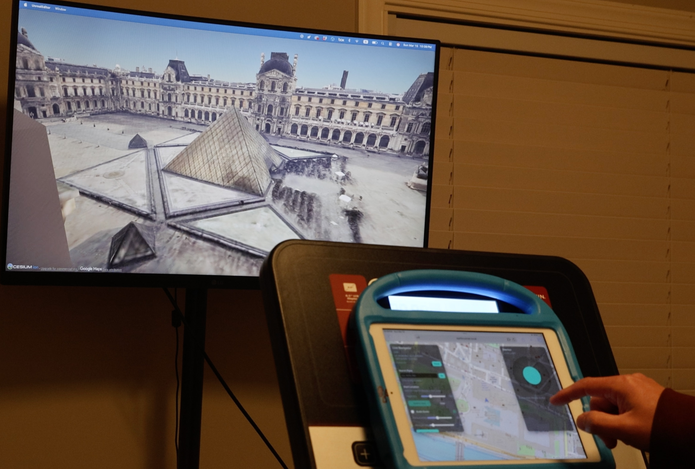 EarthRunner on screen by a treadmill