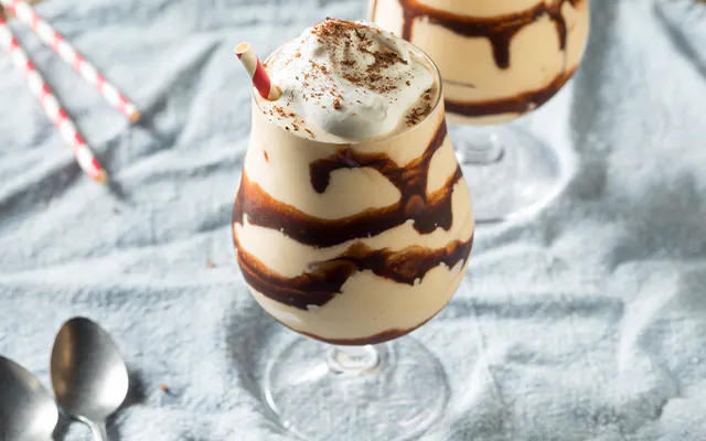 Mudslide dessert cocktail