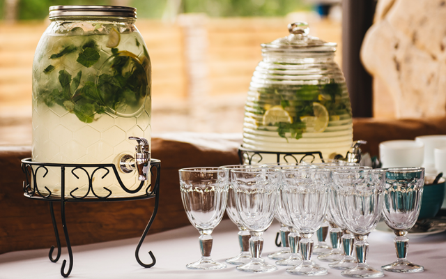 tea+gin+pitcher+cocktail.png