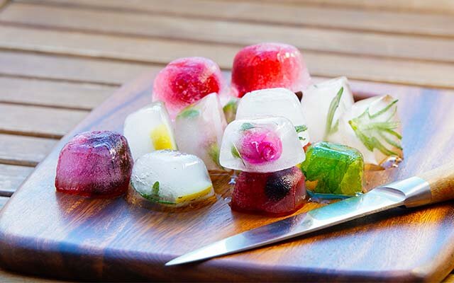 Herb ice cubes for cocktails.jpg