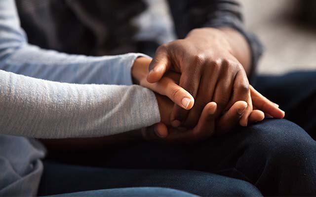 COUPLE HOLDING HANDS 640X400.jpg
