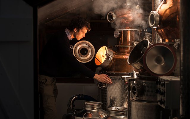 The greenhouse distiller 