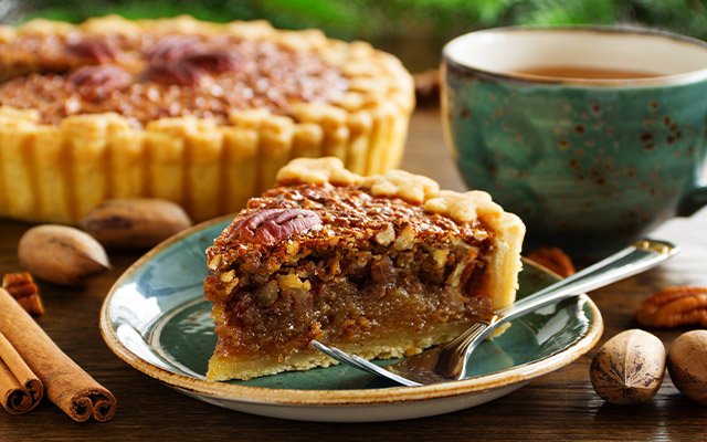 Spice Gin & Pecan Pie