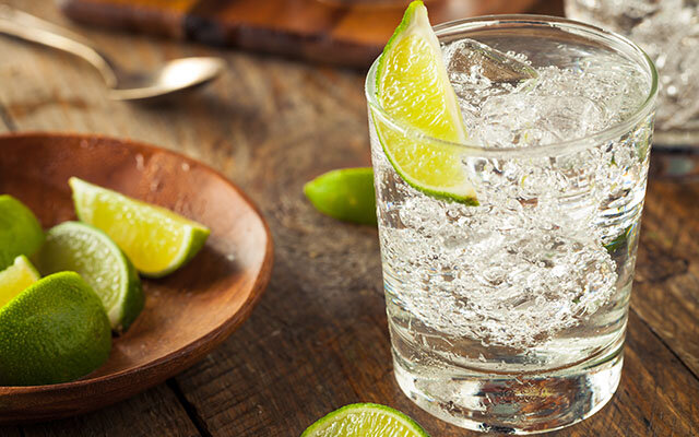 Gin Rickey Cocktail 640.jpg