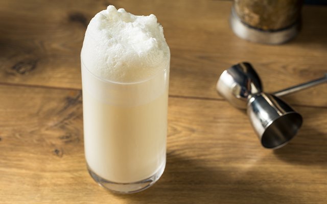 gin ,Creme de Cacao Blanc and lemon juice