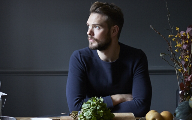 john whaite gin bake off.png