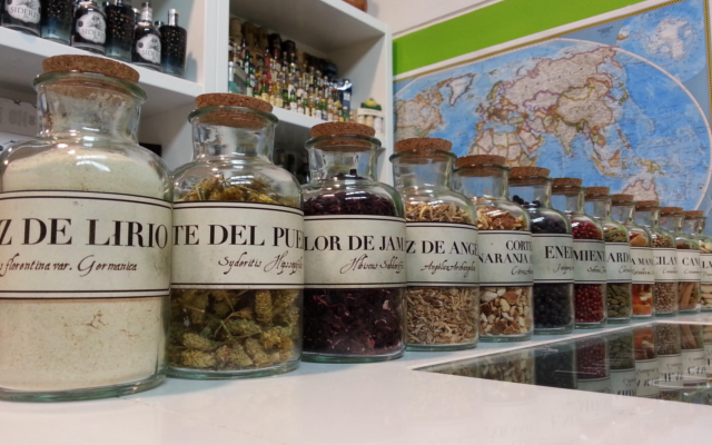 Siderit gin Botanicals crantabrian classic