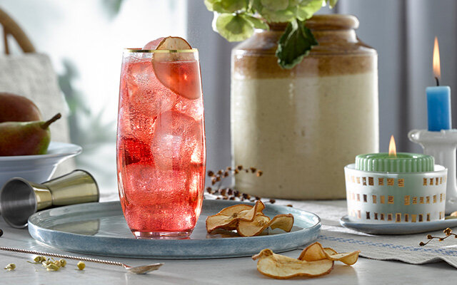 Lady of the Lakes: try Craft Gin Club’s January 2021 Cocktail of the Month! Get the recipe >>