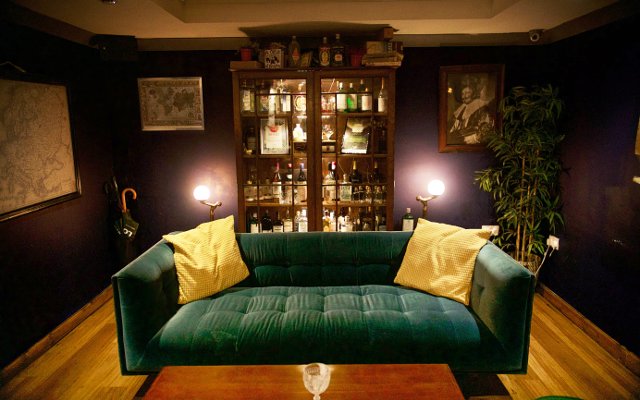 The merchant house bar in london on bow lane