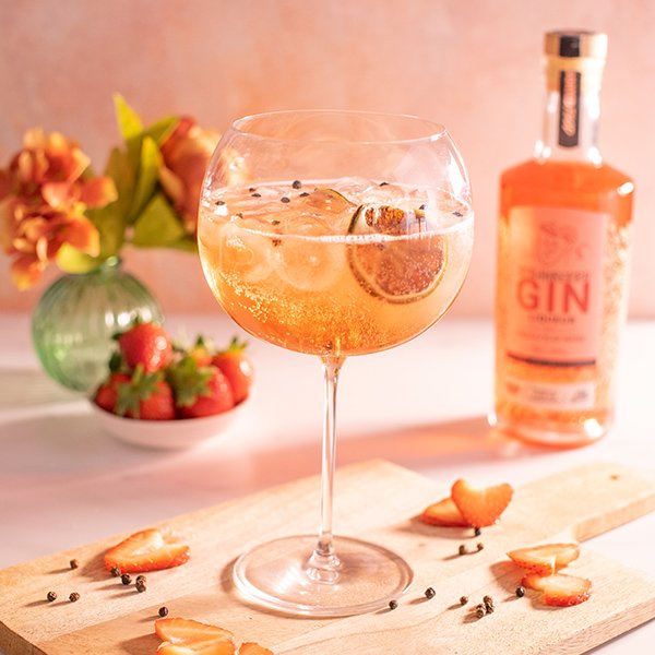 strawberry gin liqueur