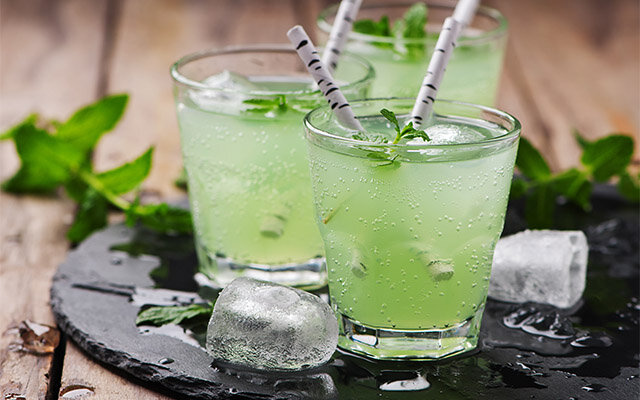 Kendal Mint Cake Mojito gin cocktail recipe