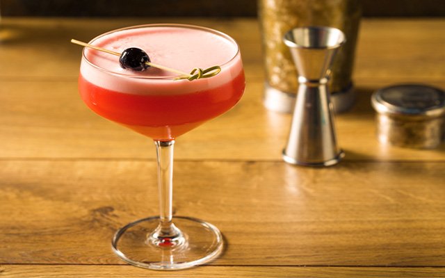 Fireside Pomegranate Sour cocktail recipe