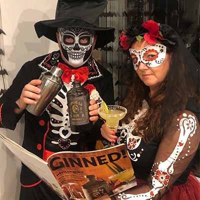 Spooky gin friends 