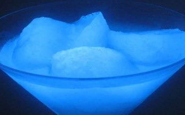 glow in the dark ice cubes.png