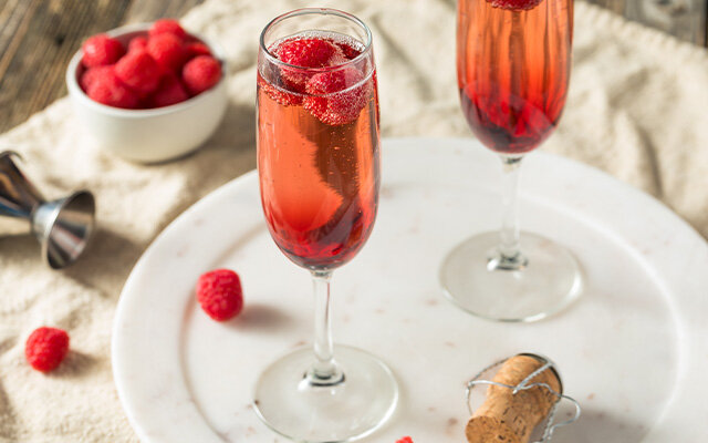 creme-de-mure-champagne-cocktail.jpg