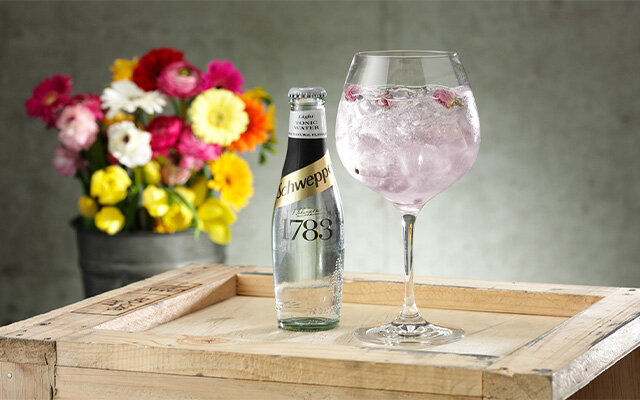 Schweppes 1783 Light.jpg