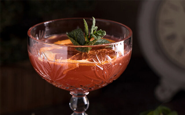 Christmas Gimlet gin cocktail recipe