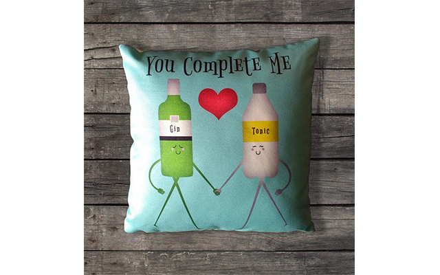 You-complete-me-gin-tonic-cushion.jpg