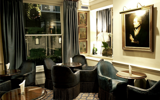 Palazzi bartender martini vesper dukes bar mayfair