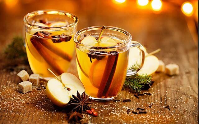 Hot cocktails to keep you warm this winter! Get the recipes >>
