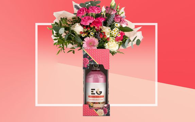 edinburgh+gin+and+flowers+bouquet.png