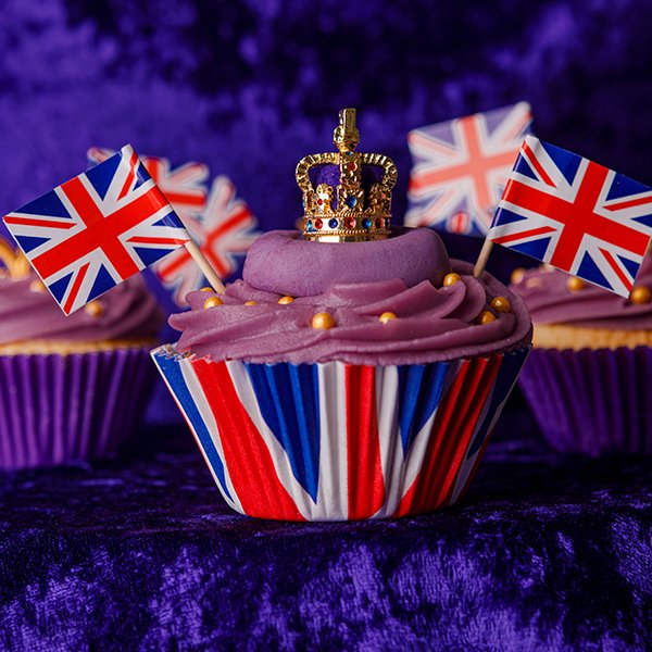 Crown cupcakes 