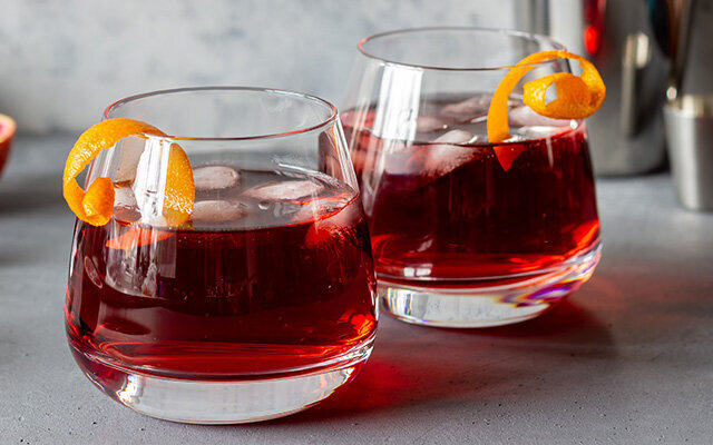 Wine Gins: our pick of the best wine-infused gins and cocktails to make with them >>