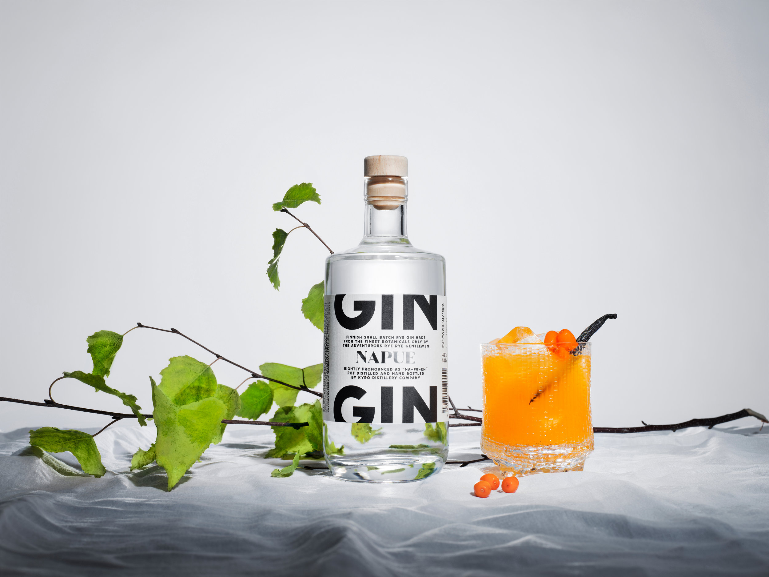 sainio sour gin cocktail napue
