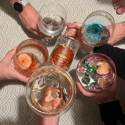 Gin pals 