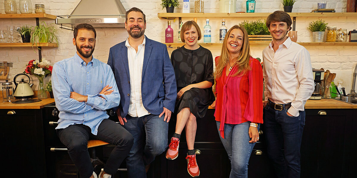 Craft Gin Club founders Jon & John celebrating their Food & Drink Heroes award along with our Director of Marketing Alex, Director of Content & Community Katy, and Dragon’s Den investor, Sarah Willingham