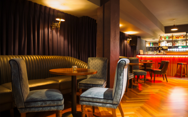 JT Pim's bar interior