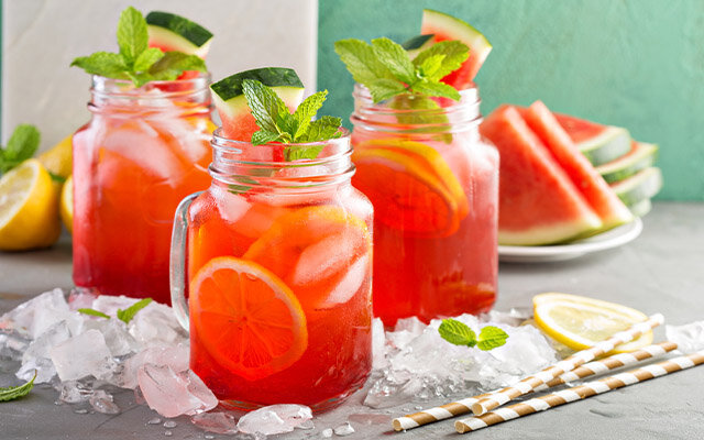 Picnic cocktails.jpg