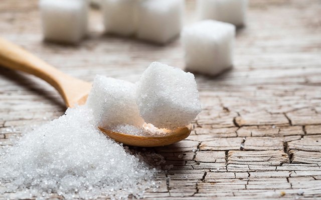 Sugar in gin