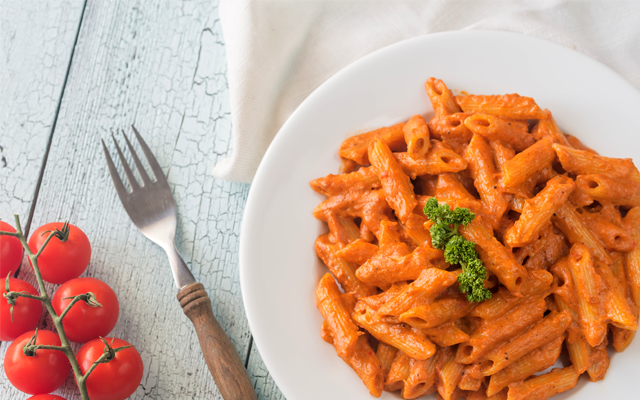 Penne+Alla+Vodka+Recipe+Gin.png