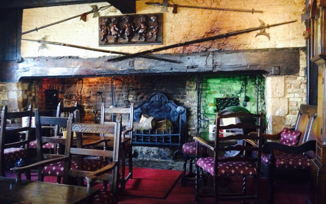 great+fireplace+mermaid+inn+rye.png