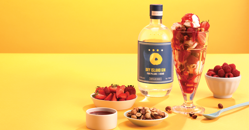 Dry Islamd Gin Strawberry Ice Cream Sundae 