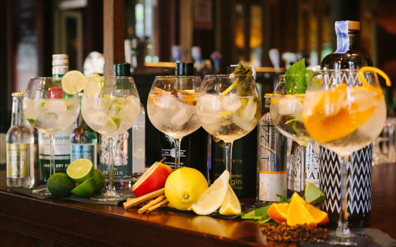 G&T drinks gin on bar