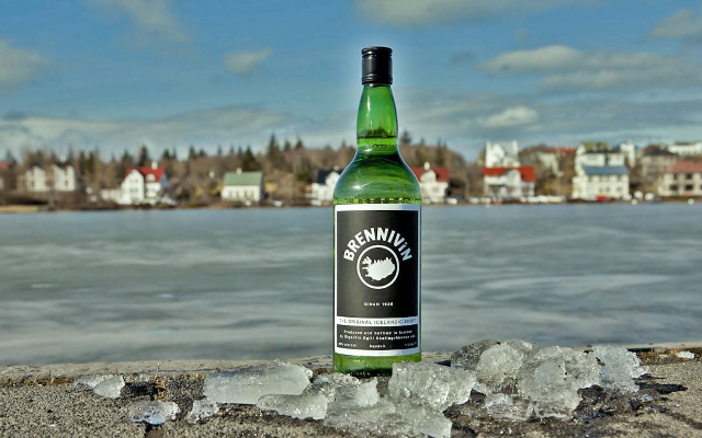 drinking game iceland aquavit